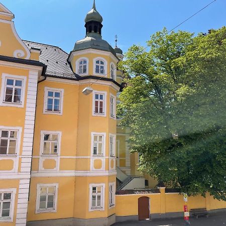 Helle Zwei-Zimmer-Stadt-Wohnung Am Bismarkplatz Mit Tiefgarage Ландсхут Экстерьер фото